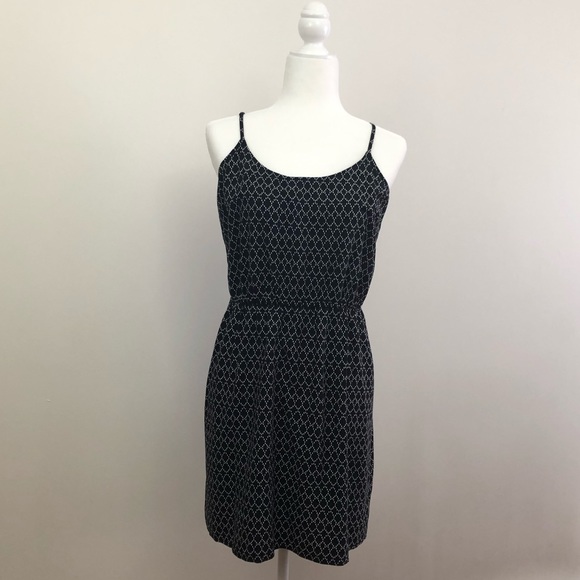 Old Navy Dress - Work to Happy Hour! 🍻 - Picture 2 of 7